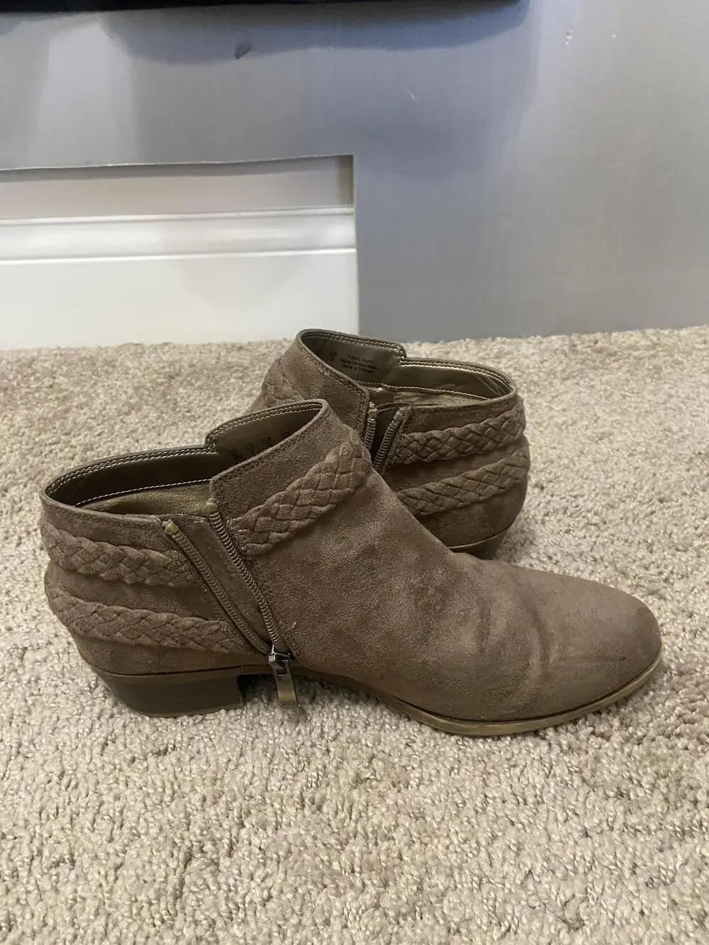 LifeStride Adriana Booties Womens Size 9 Brown Faux Suede Ankle Zip Comfort